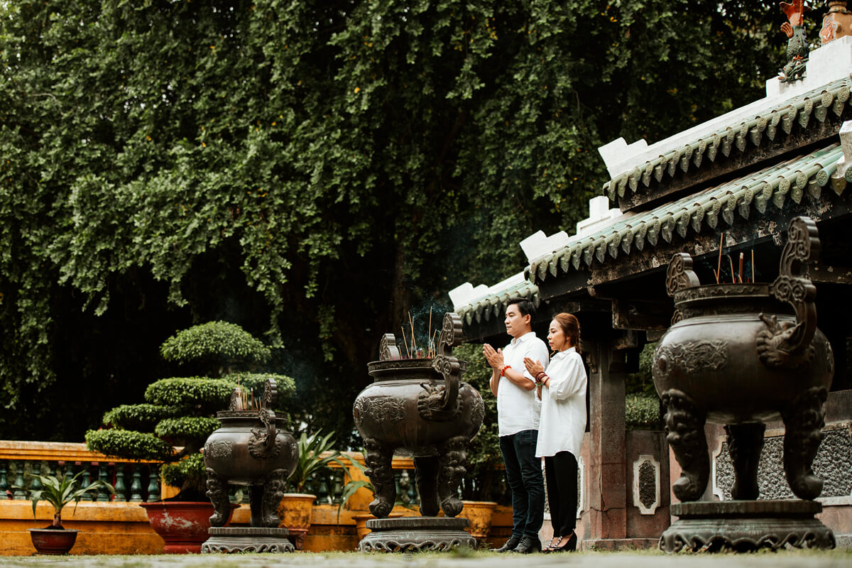đi chùa hái hộc đón năm mới