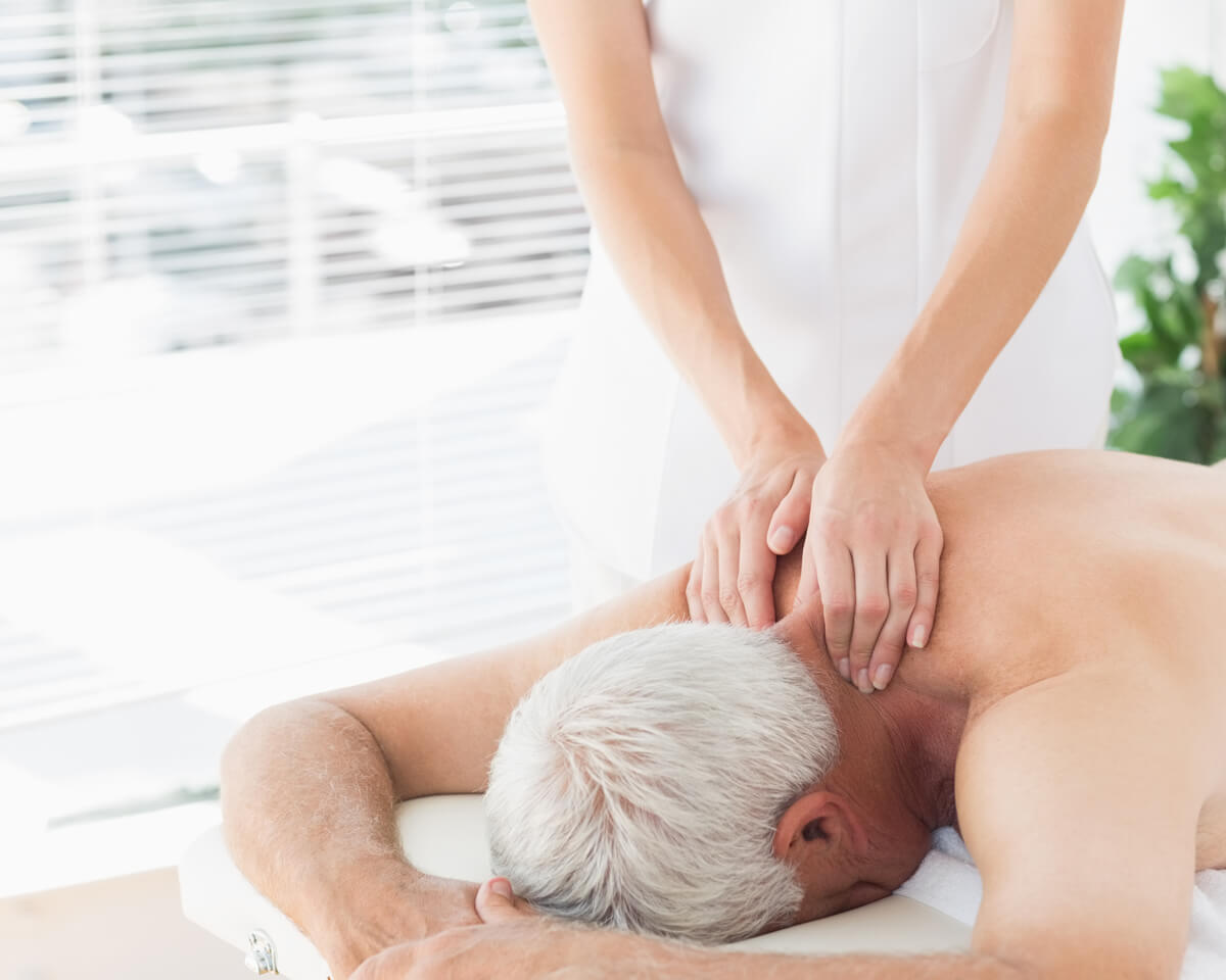 massage giúp ổn định huyết áp