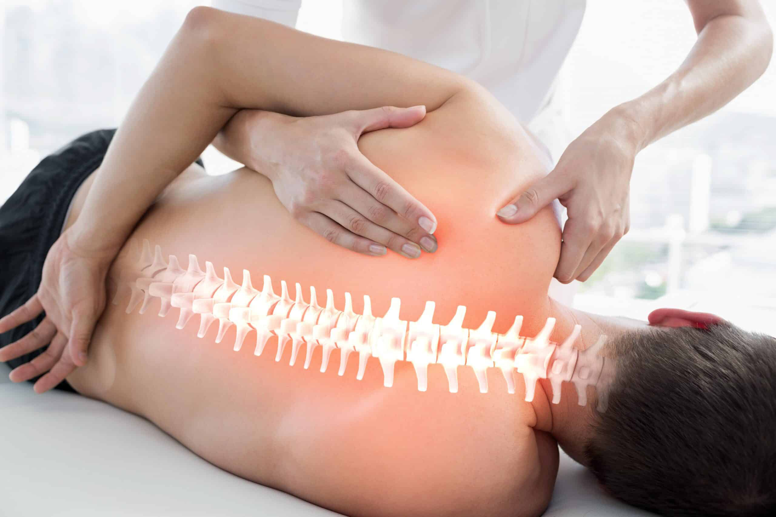massage nắn chỉnh côt sống